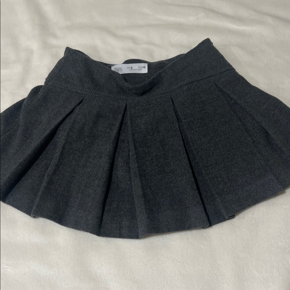 Zara Dark Gray Pleated Skirt